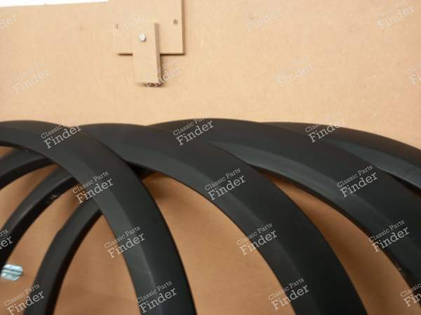 4 tours d'aile - GTI phase 1 - VOLKSWAGEN (VW) Golf II / Jetta - 191853718 191853817 191853717 191853718- 1