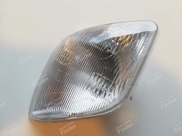 Feu de position avant gauche - PEUGEOT 605 - Equiv. 60916410G / 084280 (L)- 0