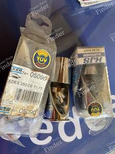 2 chrome-plated exhaust tailpipes - MERCEDES BENZ /8 (W114 / W115)