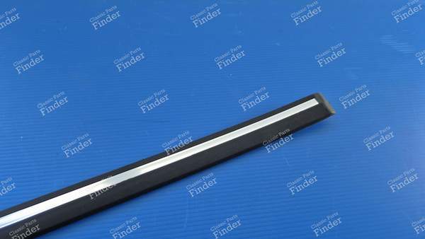 Left rear fender protector - Station wagon version - PEUGEOT 504 - 8563.64- 2