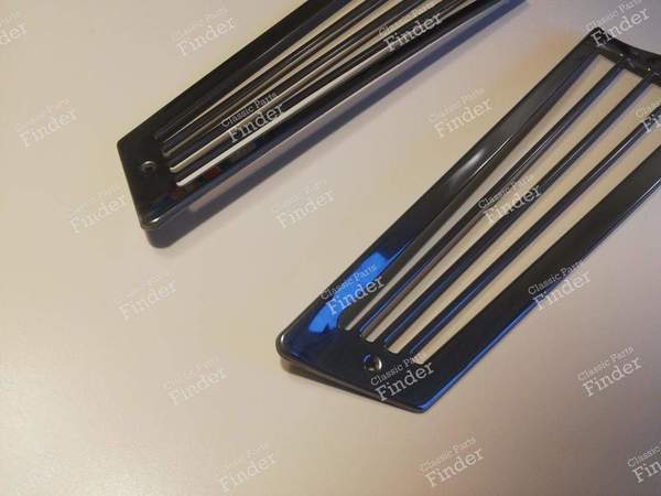 Ventilation grilles for 'ashtray' wings - CITROËN DS / ID - 3
