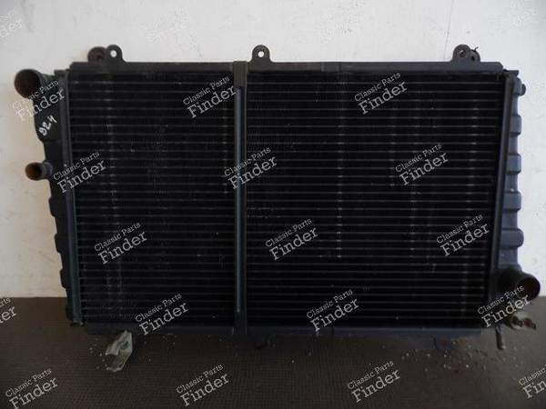 PORSCHE 924 COOLING RADIATOR - PORSCHE 924 - 477121251A équivalent à 477121251D- 9
