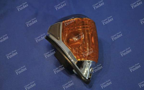 New right turn signal light - MERCEDES BENZ 180 / 190 (W120 / W121) (Kleiner Ponton) 