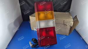 Feu arrière droit ou gauche complet - PEUGEOT J9 - 72275 / 634066- thumb-1
