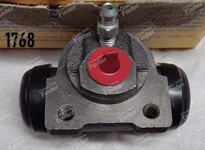 Pair of rear wheel cylinders - PEUGEOT 205