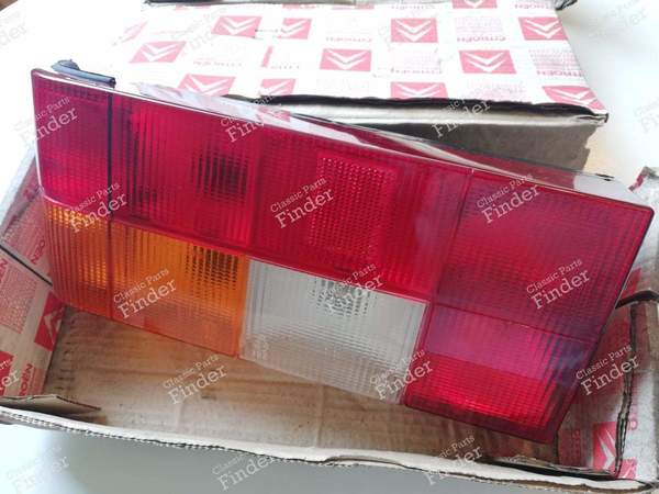 Left rear light for Visa II sedan - CITROËN Visa / C15 - 559850- 7