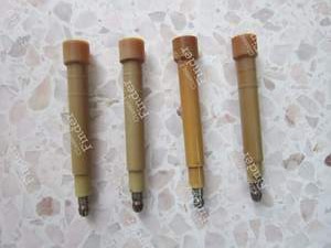 SET mit 4 STRÜMPFUNGEN von STRÜMPFEN für PEUGEOT J7