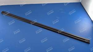 Baguette protection de porte avant droite pour PEUGEOT 305