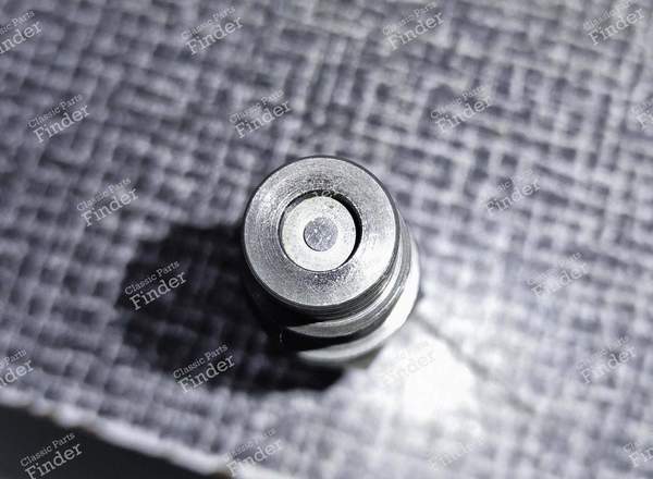 Buse d'injection Kugelfischer DLO-20D - PEUGEOT 404 - 1979.07- 1