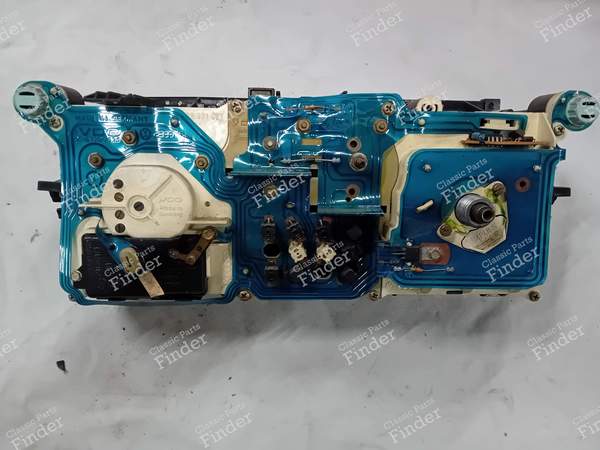 Meter block - AUDI Coupé GT/Quattro (B2) - 88471067 / X16.120-7625- 1