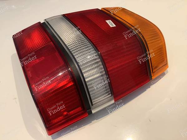 Right rear light - LANCIA Thema - 297500- 2