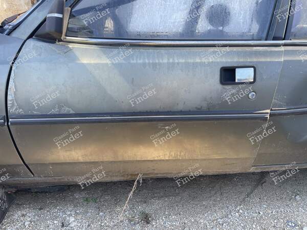 Vordertür links - PEUGEOT 305 - 5