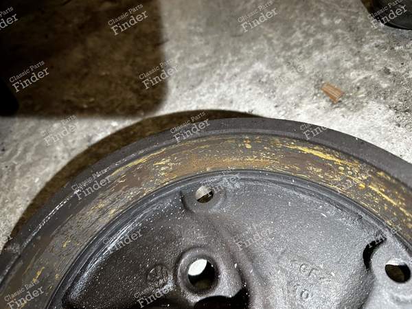 Rear brake drum and anchor plate - VOLKSWAGEN (VW) T1 - 2