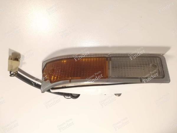 Clignotant droit + boîtier - série 1 - ALFA ROMEO Alfetta GT/GTV - 20.5024-D- 1