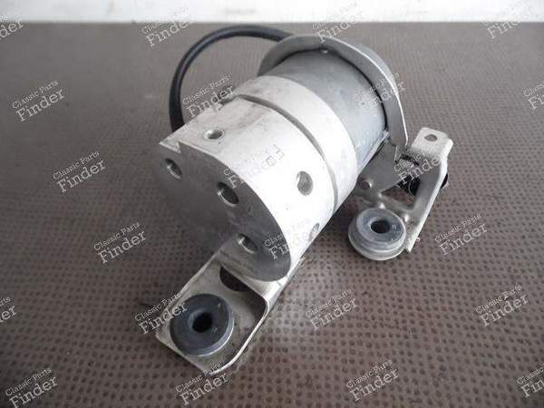 ABS PRECHARGE PUMP - 996 & 986 - PORSCHE 911 (996) - Porsche 99635577541 équivalente à 99635597541 Bosch 0265410038- 8