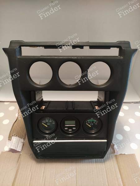 Mercedes-Benz W201 190E 2.3-16 2.5-16 EVOLUTION I & II Console centrale avec minuterie de tour et cendrier - MERCEDES BENZ 190 (W201) - 2016831636- 0