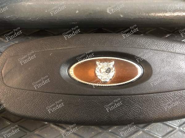 Ensemble de pièces : garniture latérale, plaque de transmission automatique, rétroviseur intérieur, volant - JAGUAR XJS - C37681 ...- 2