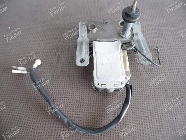 MOTEUR ESSUIE-GLACE ARRIERE RENAULT R5 - RENAULT 5 / 7 (R5 / Siete) - 0