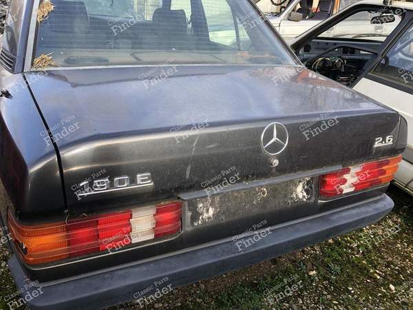 Coffre arrière - MERCEDES BENZ 190 (W201) - 3
