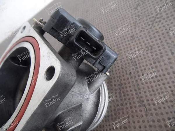 CORPS PAPILLON - PORSCHE 944 - 94411009104- 8