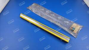 Right Front Fender Trim Strip - Phase 1 - PEUGEOT 305 - 786216- thumb-2