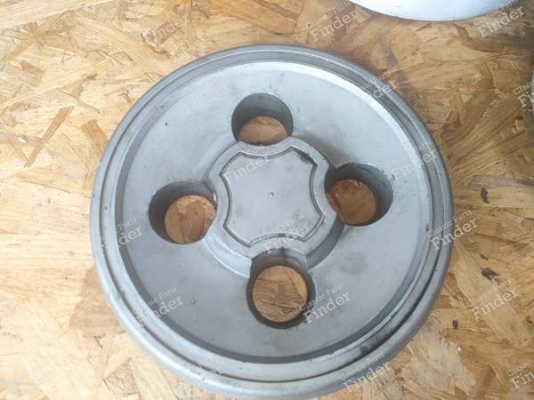 Hub caps - SIMCA-CHRYSLER-TALBOT Horizon - 2