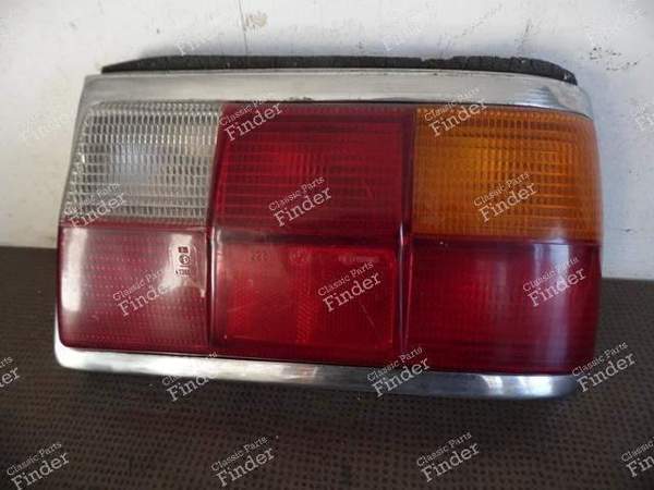 RÜCKLICHT RECHTS 2261R BMW E12 PHASE 1 - BMW 5 (E12) - 2261R- 0