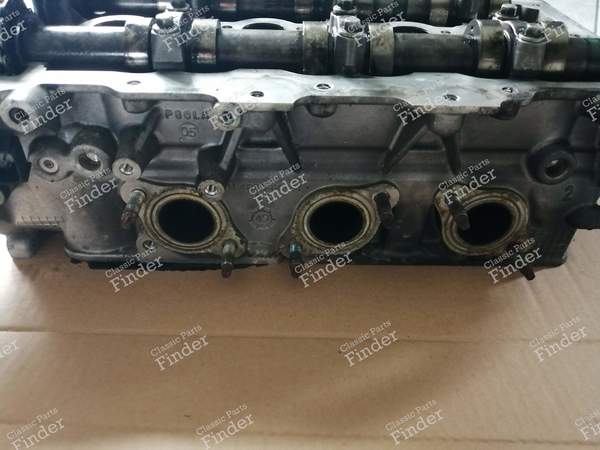 Zylinderkopf mit Nockenwellen / Riemenscheiben - Motor 2.7 HDI - PEUGEOT 407 Coupé - P80LA- 1