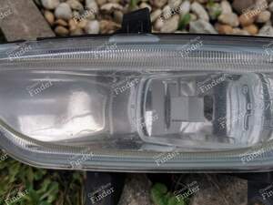 Front left fog light (older shape of front bumper) - PEUGEOT 406 Coupé - 67720899- thumb-6