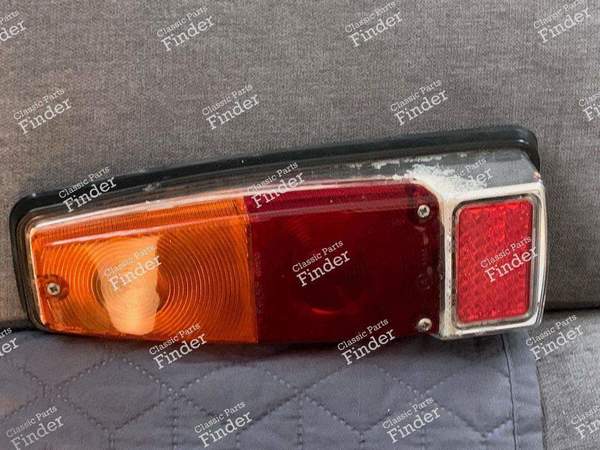 Left rear cabochon - RENAULT 8 / 10 (R8 / R10) - 3690- 0