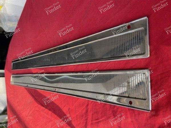2 chrome bottom door trims - CITROËN SM - 5