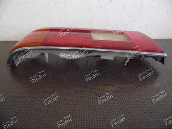 FEU ARRIERE GAUCHE 63211368207 - BMW 7 (E23) - 1 368 207- 7