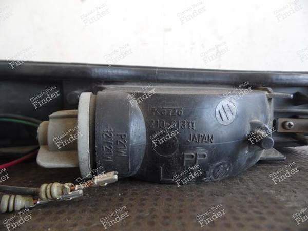 CLIGNOTANT AVANT GAUCHE - MAZDA 323 / Protégé / F /Astina (BG) - Koito 210-61311- 9
