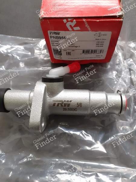 Cylindre émetteur d'embrayage - ALFA ROMEO 147 - PNB956- 0