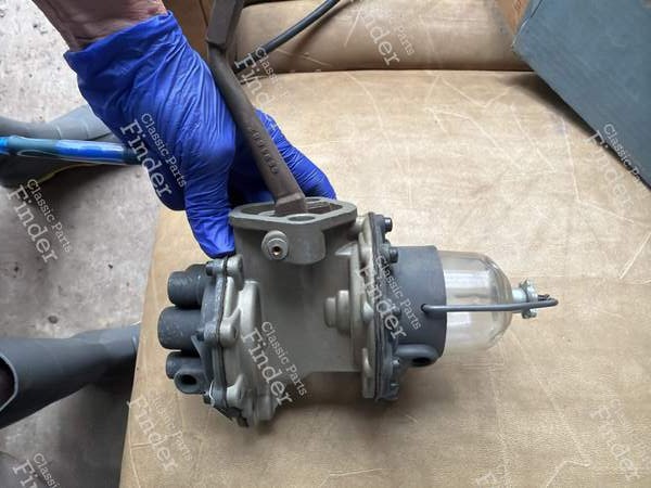 Pompe à carburant d'époque, remise à neuf - FORD V8 (37'-40') - 1