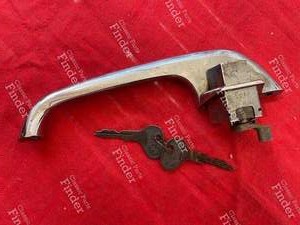 Türgriff der Fahrertür mit Zylinder und Schlüsseln - BMW 1502 / 1602 / 1802 / 2002 / Touring (02-Serie) - thumb-4