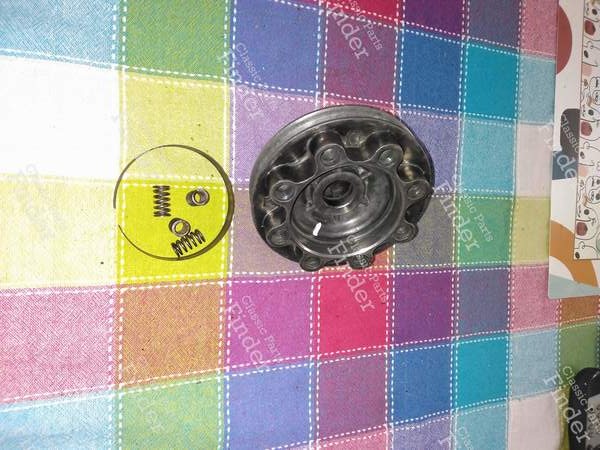 Riemenscheibe für den Ventilatorantrieb - PANHARD & LEVASSOR PL 17 - 348.682 (Z)- 2