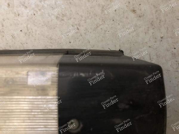 Feu de recul arrière gauche/éclairage de plaque - RENAULT 4 / 3 / F (R4) - 40300- 1