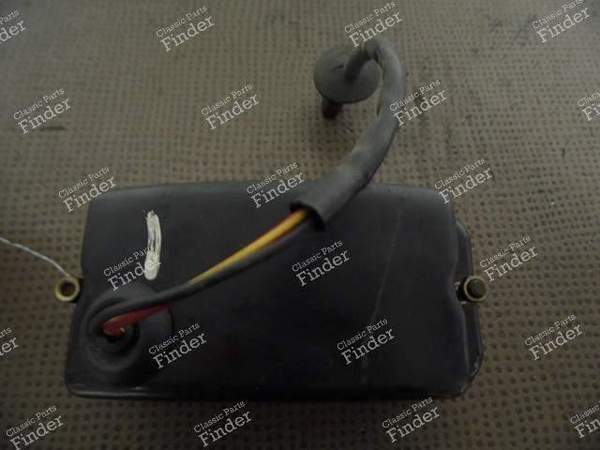 FEU ANTIBROUILLARD ARRIERE DROIT - AUSTIN Metro - ADU7082- 7