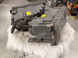 Two headlights - MERCEDES BENZ S (W126) - 1305620451 / A0028265690 (L) / 1305620452 / A0028265650 (R)- thumb-2