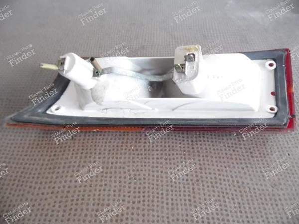 RIGHT REAR LIGHT - RENAULT 5 / 7 (R5 / Siete) - 913D- 9