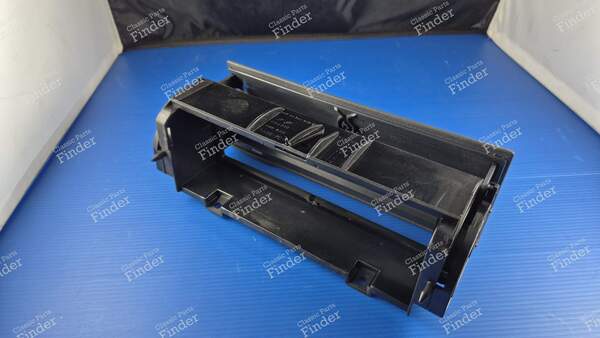 Support d'autoradio avec volet rabattable - FIAT Ulysse - 8212Z1 / 224813- 3