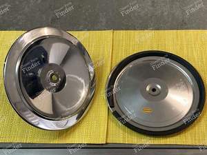 2 Verchromte Radzierblenden, Renault 8 , Renault 10 - RENAULT 8 / 10 (R8 / R10) - thumb-1