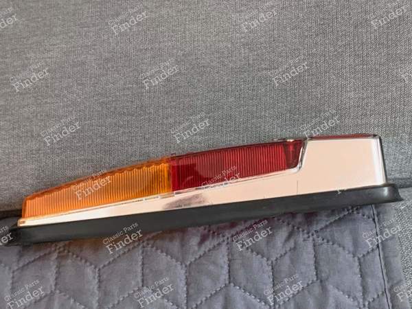 Left-hand chrome-plated rear cabochon - RENAULT 8 / 10 (R8 / R10) - 612- 1