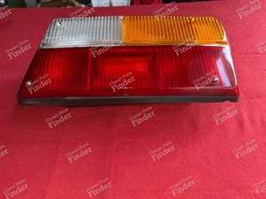 Right rear light - Phase 2 - RENAULT 12 / Virage (R12) - 20730- thumb-1