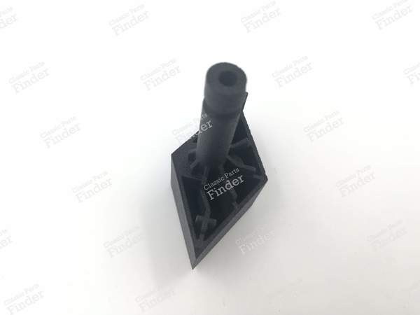 Kofferraumknopf in Rautenform - RENAULT Twingo I - 2