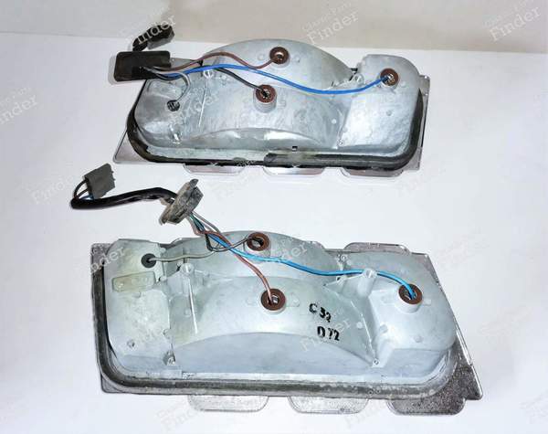 2 Rückleuchten - Serie 1 - PEUGEOT 504 Coupé / Cabriolet - 629D / 629G- 2