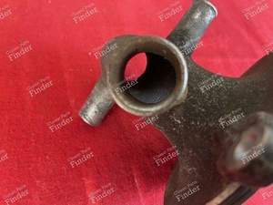 Ausgang Wasserpumpe Motor - CITROËN SM - thumb-7