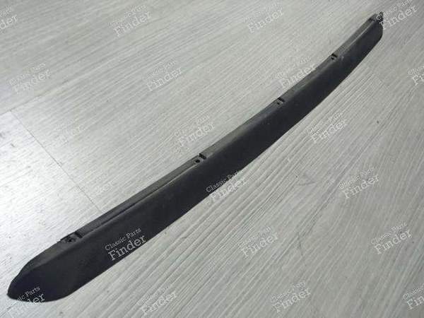 BECQUET DE HAYON ARRIÈRE - PEUGEOT 205 - 8742.28- 1