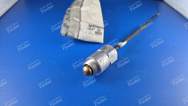 Idle Control Actuator - PEUGEOT 206 - 1647.62- 0